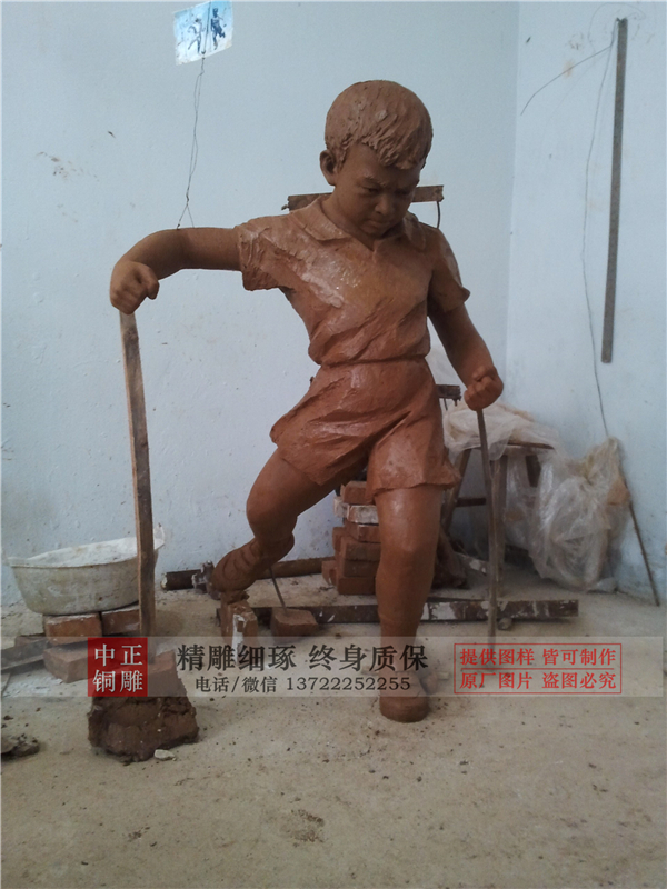 校園人物雕塑廠(chǎng)家.jpg