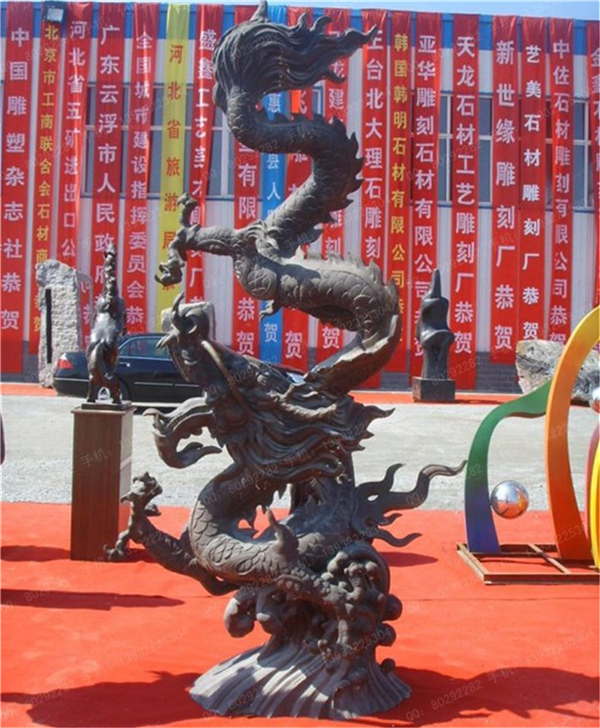 盤龍雕塑圖片.jpg 盤龍雕塑圖片.jpg
