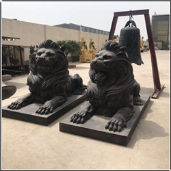 銅獅子趴著雕塑 銅獅子趴著雕塑