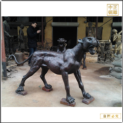 金錢(qián)豹銅雕塑擺件
