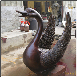 銅天鵝雕塑加工制作 銅天鵝雕塑加工制作